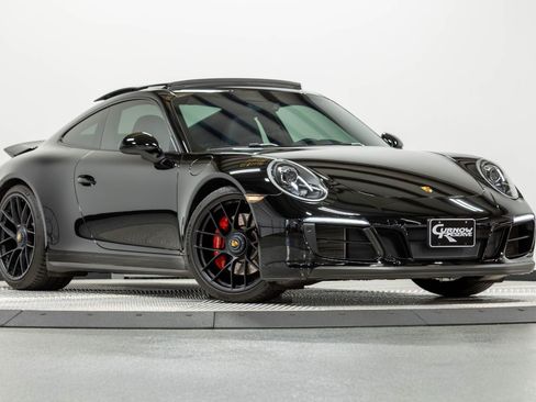 Used 2019 Porsche 911 Carrera GTS RWD image 32