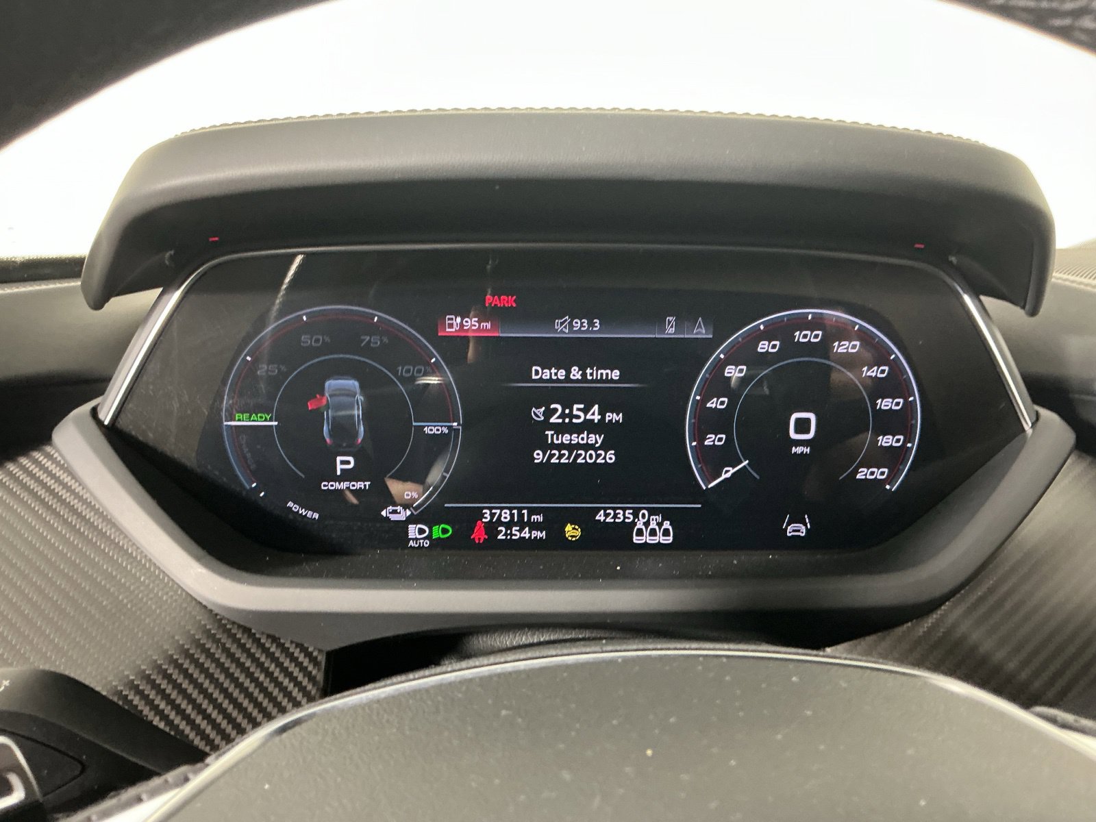 Used 2023 Audi RS e-tron GT w/ Carbon Performance Package AWD/4WD image 14