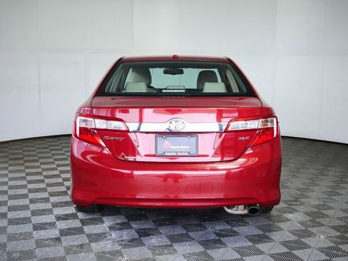 Used 2012 Toyota Camry XLE w/ Leather Pkg image 8