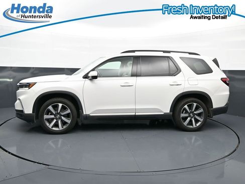 Used 2024 Honda Pilot Touring image 6
