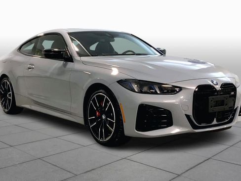 Used 2025 BMW 440i xDrive Coupe w/ Premium Package image 3