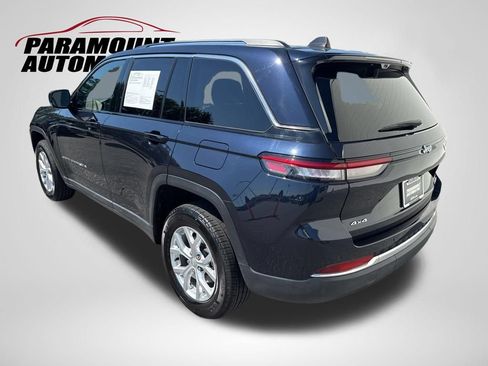 Used 2024 Jeep Grand Cherokee Limited w/ Luxury Tech Group II AWD/4WD image 5