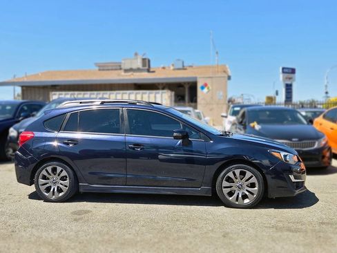 Used 2019 Hyundai Santa Fe SE AWD/4WD image 3