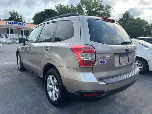 Used 2016 Subaru Forester 2.5i Premium w/ Popular Package #2 AWD/4WD image 4