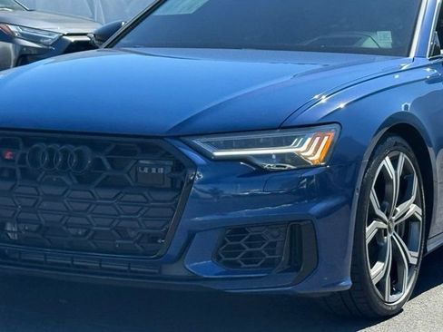 Used 2025 Audi S6 Prestige w/ Prestige Package AWD/4WD image 2