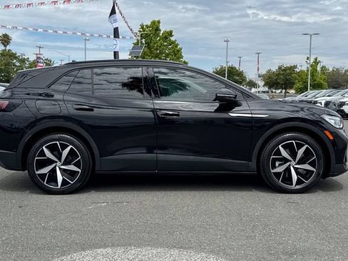 Used 2023 Volkswagen ID.4 Pro S RWD image 3