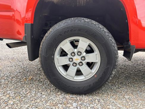 Used 2020 Chevrolet Colorado W/T w/ WT Convenience Package image 6