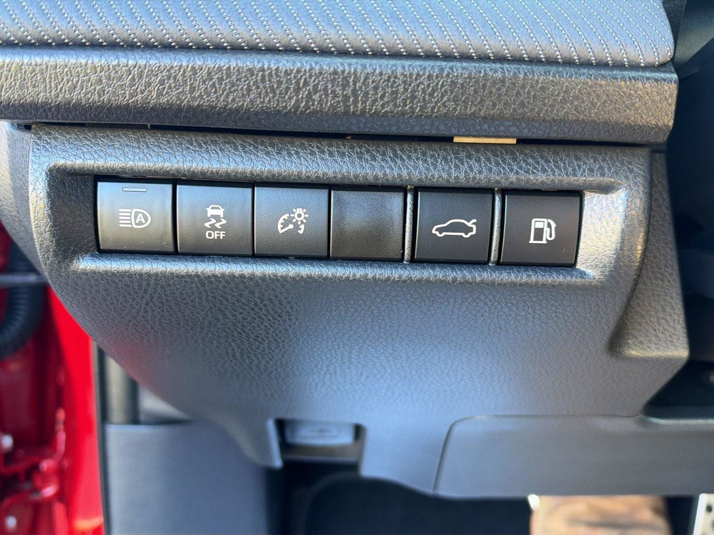 Used 2025 Toyota Camry SE FWD image 20