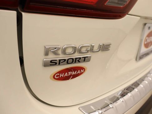 Used 2017 Nissan Rogue Sport SL w/ SL Premium Package AWD/4WD image 19