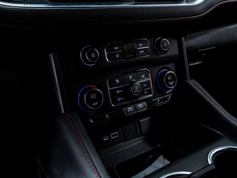 Used 2022 Chevrolet Tahoe RST w/ Luxury Package image 18