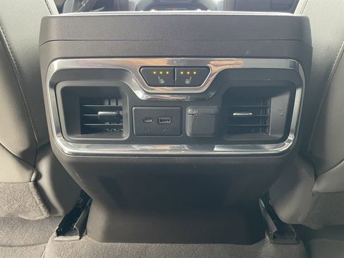 Used 2019 GMC Sierra 1500 SLT w/ SLT Premium Plus Package image 34