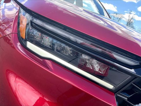 Used 2025 Honda Pilot TrailSport image 33