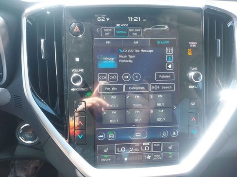Certified 2025 Subaru Ascent Limited AWD/4WD image 17