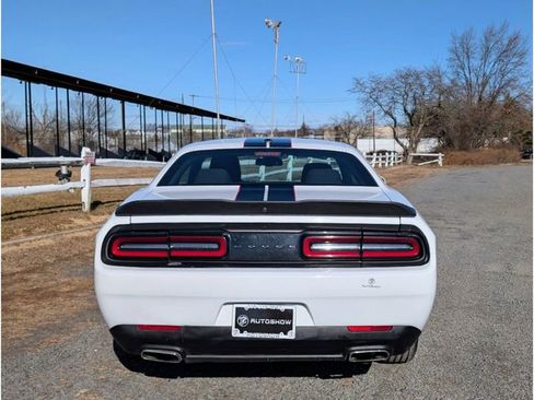 Used 2022 Dodge Challenger SXT w/ Blacktop Package image 6