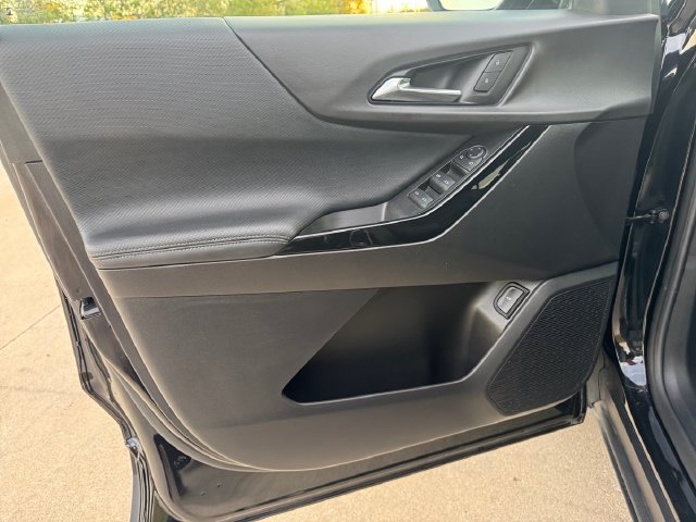 Used 2025 Chevrolet Equinox LT w/ Convenience Package II FWD image 4