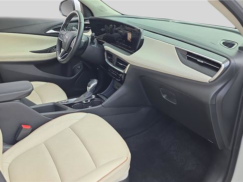 Used 2024 Buick Encore GX Avenir w/ Avenir Convenience Package AWD/4WD image 16