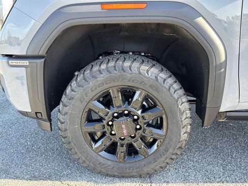 Used 2025 GMC Sierra 2500 AT4 w/ AT4 Premium Plus Package AWD/4WD image 51