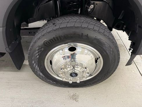 New 2026 Ford F450 XL w/ XL Chrome Package image 4