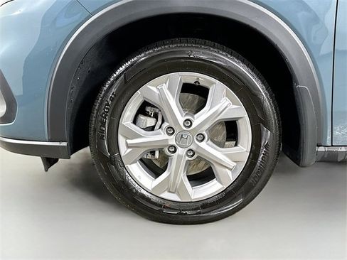 Certified 2025 Honda HR-V LX image 11