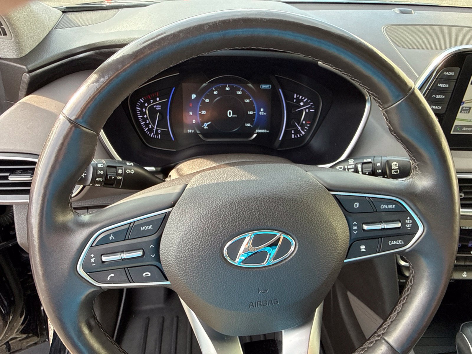Used 2020 Hyundai Santa Fe Limited FWD image 31
