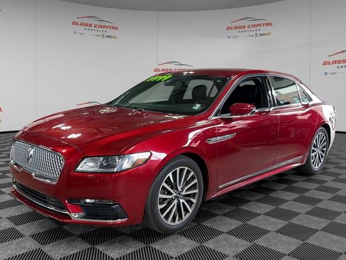 Used 2017 Lincoln Continental Select w/ Climate Package AWD/4WD image 3
