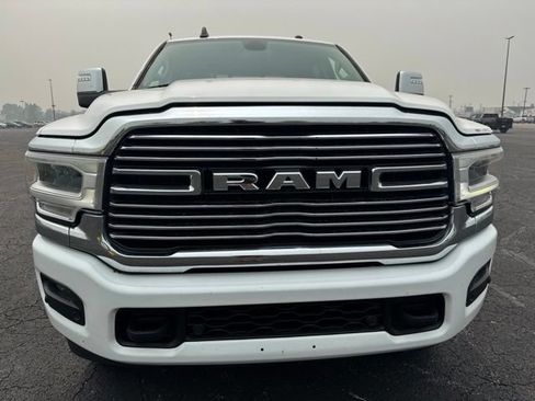 Used 2023 RAM 2500 Laramie AWD/4WD image 2