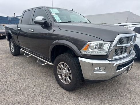 Used 2016 RAM 2500 Laramie AWD/4WD image 3