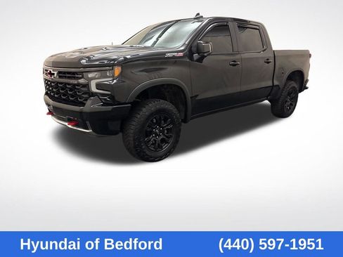 Used 2025 Chevrolet Silverado 1500 ZR2 w/ Technology Package AWD/4WD image 1