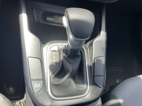 Used 2024 Kia Soul LX w/ Option Group 015 FWD image 15