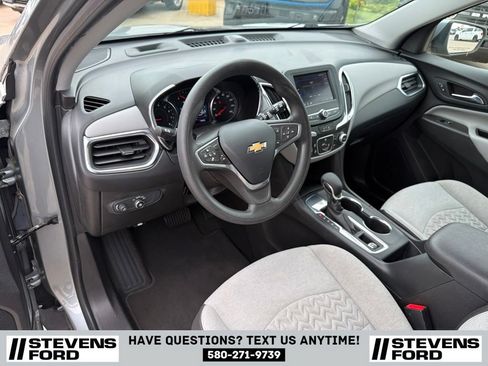 Used 2023 Chevrolet Equinox LT FWD image 16