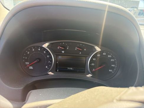 Used 2018 GMC Terrain Denali w/ Driver Alert Package II AWD/4WD image 9