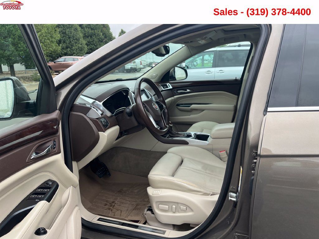 Used 2015 Cadillac SRX Luxury w/ Driver Awareness Package FWD image 14
