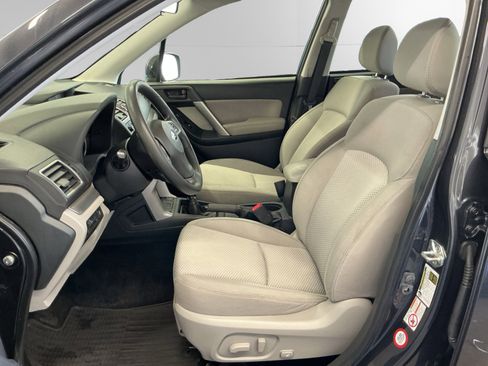 Used 2016 Subaru Forester 2.5i Premium image 9