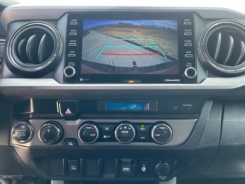 Used 2023 Toyota Tacoma TRD Off-Road AWD/4WD image 19