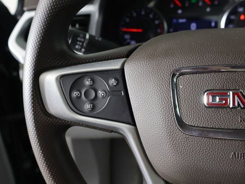Used 2023 GMC Acadia SLE w/ Driver Convenience Package FWD image 43