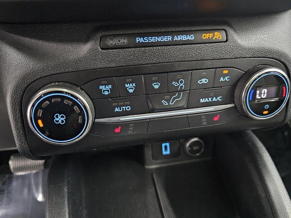 Used 2020 Ford Escape SE FWD image 19