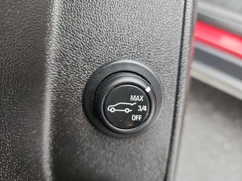 Used 2019 Chevrolet Equinox LT image 13