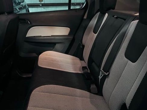 Used 2017 Chevrolet Equinox LT w/ Convenience Package image 8