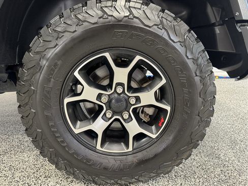 Used 2020 Jeep Wrangler Rubicon w/ LED Lighting Group AWD/4WD image 21