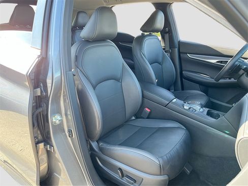 Used 2023 INFINITI QX50 Luxe image 28