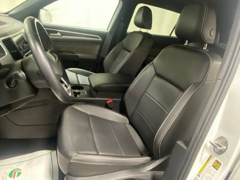 Used 2021 Volkswagen Atlas Cross Sport SE w/ Panoramic Sunroof Package AWD/4WD image 10