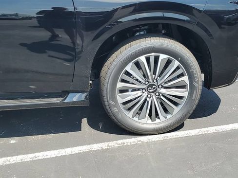 New 2027 INFINITI QX80 Luxe AWD/4WD image 9