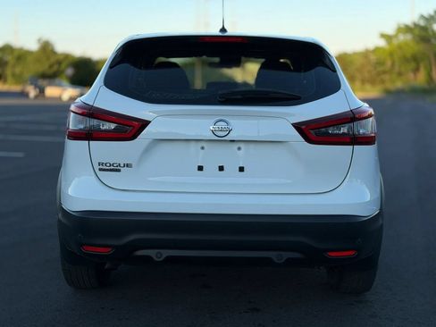 Used 2020 Nissan Rogue Sport S FWD image 4