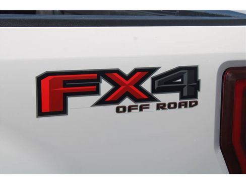 Used 2022 Ford F350 Platinum w/ FX4 Off-Road Package AWD/4WD image 43