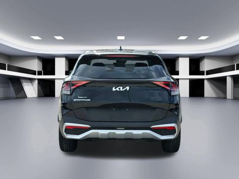 Certified 2024 Kia Sportage EX image 3
