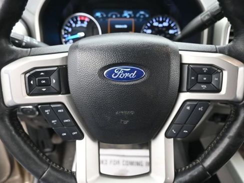 Used 2018 Ford F250 Lariat w/ Lariat Ultimate Package AWD/4WD image 18