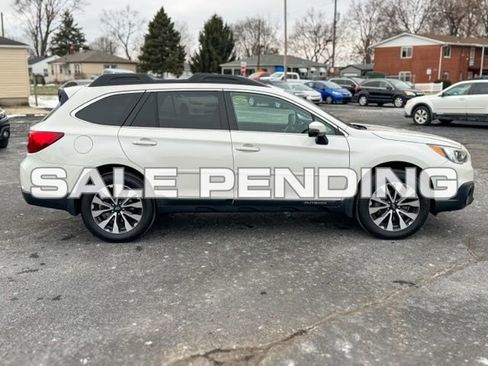 Used 2017 Subaru Outback 2.5i Limited image 8