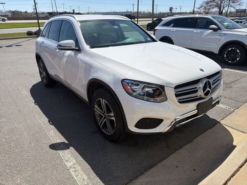 Used 2019 Mercedes-Benz GLC 300 GLC 300 image 3