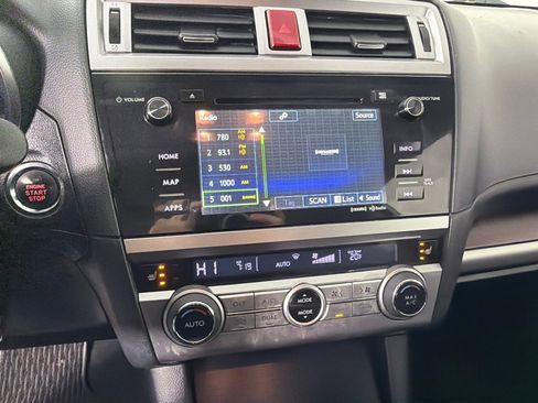 Used 2015 Subaru Outback 2.5i Limited image 16