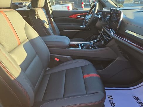 New 2026 Chevrolet Traverse RS image 43